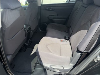 2025 Toyota Highlander LE