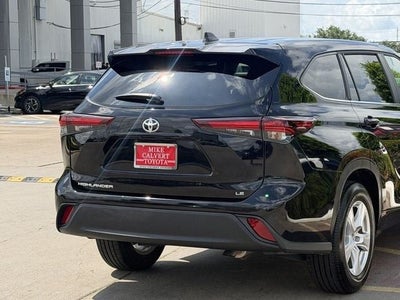 2025 Toyota Highlander LE