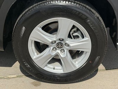2025 Toyota Highlander LE
