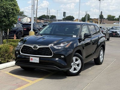 2025 Toyota Highlander LE
