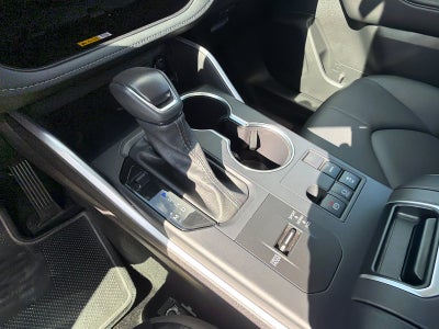 2025 Toyota Highlander XLE