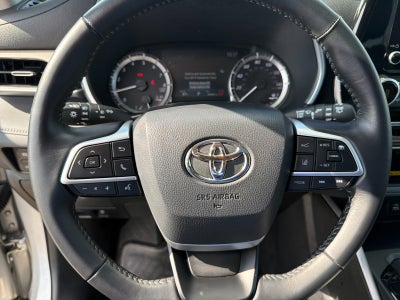 2025 Toyota Highlander XLE