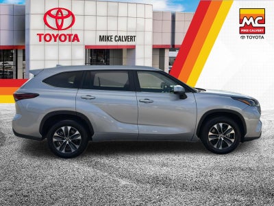 2025 Toyota Highlander XLE