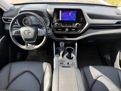 2025 Toyota Highlander XLE