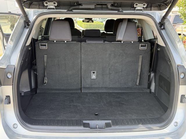 2025 Toyota Highlander LE