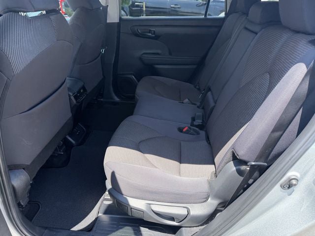 2025 Toyota Highlander LE