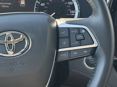 2025 Toyota Highlander LE