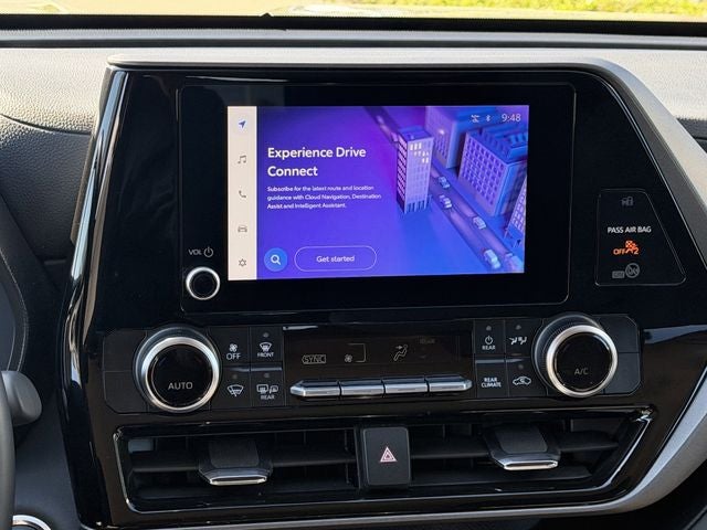 2025 Toyota Highlander LE