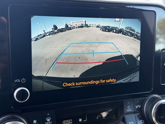 2025 Toyota Highlander LE