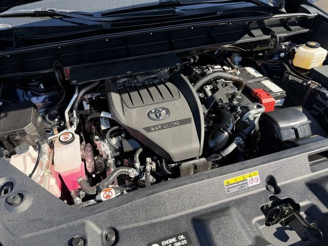 2025 Toyota Highlander LE