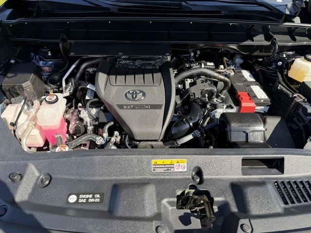 2025 Toyota Highlander LE