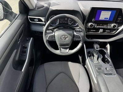 2025 Toyota Highlander LE