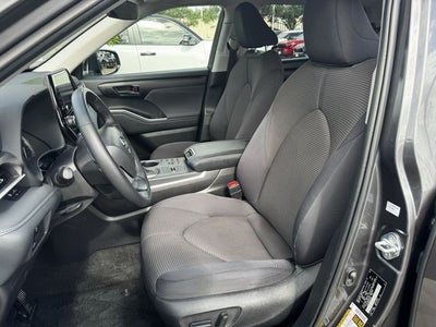 2025 Toyota Highlander LE