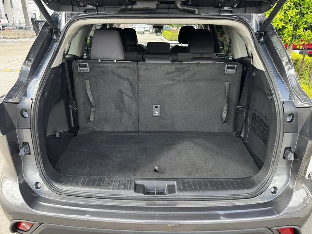 2025 Toyota Highlander LE