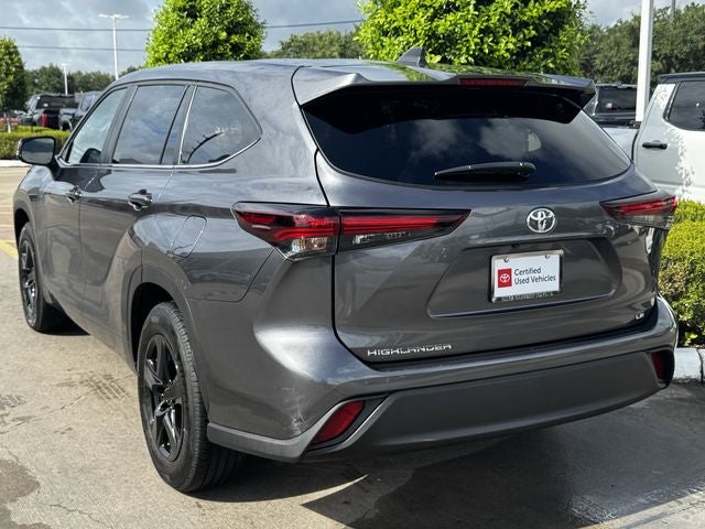 2025 Toyota Highlander LE