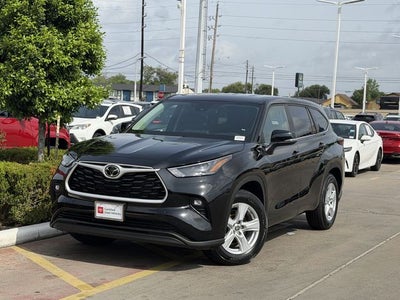 2025 Toyota Highlander LE