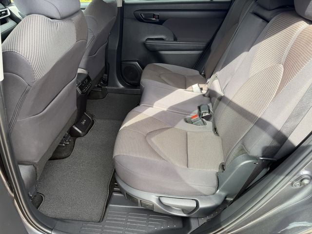 2025 Toyota Highlander LE