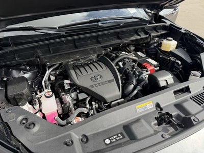 2025 Toyota Highlander LE
