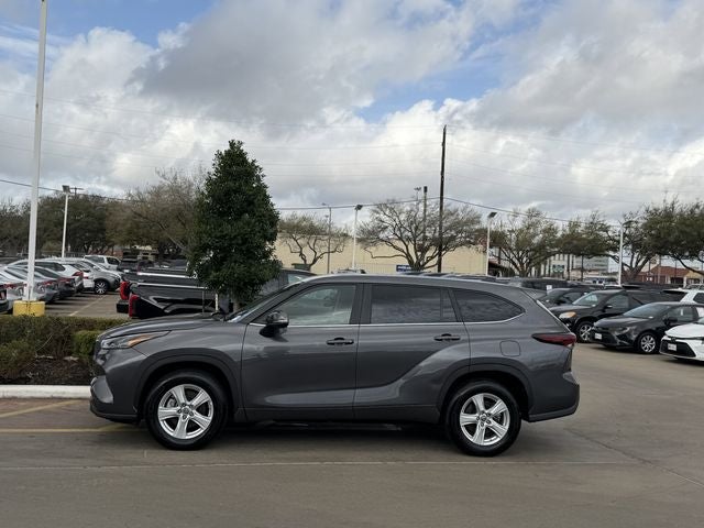 2025 Toyota Highlander LE