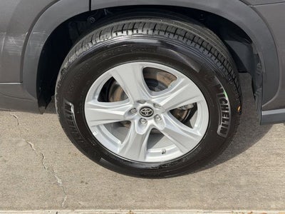 2025 Toyota Highlander LE