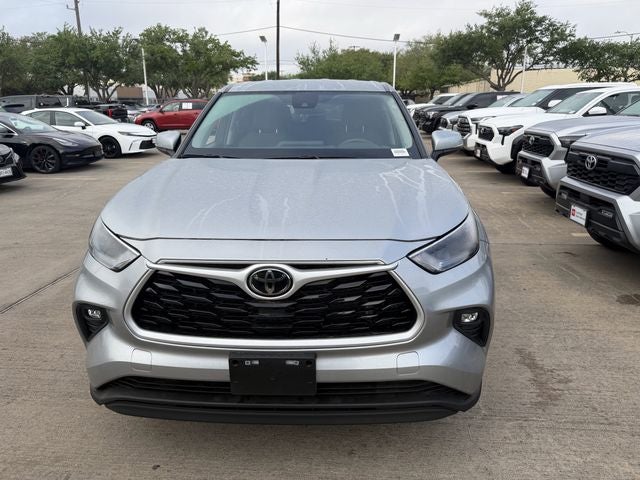 2024 Toyota Highlander LE
