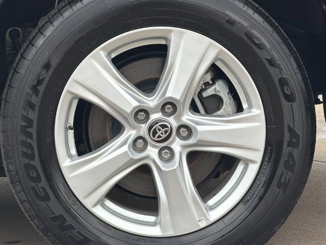 2025 Toyota Highlander LE