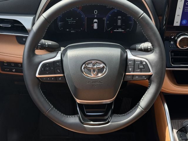 2025 Toyota Highlander Platinum