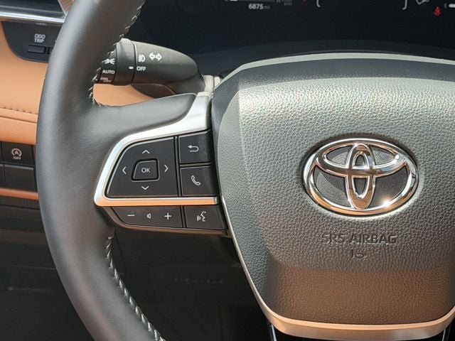 2025 Toyota Highlander Platinum