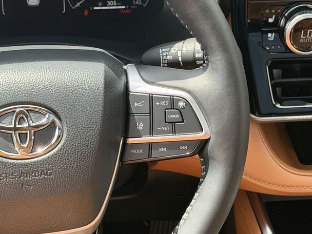 2025 Toyota Highlander Platinum