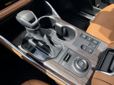 2025 Toyota Highlander Platinum