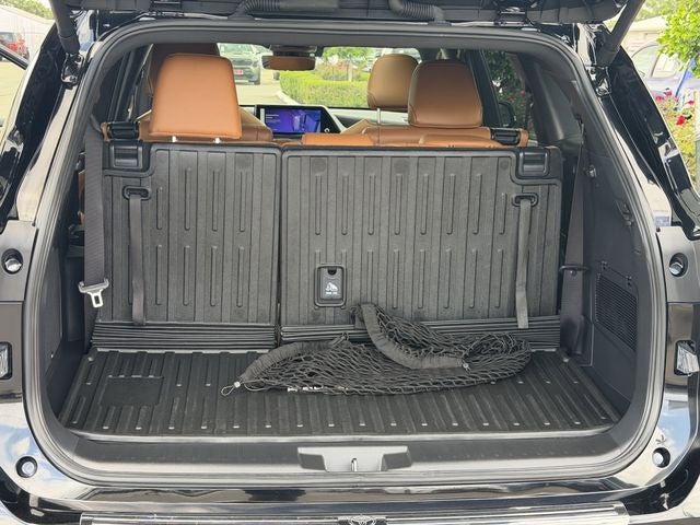 2025 Toyota Highlander Platinum