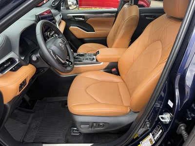 2025 Toyota Highlander Platinum