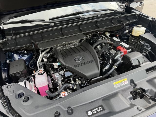 2025 Toyota Highlander Platinum