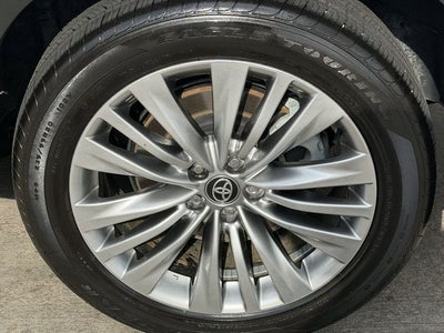 2025 Toyota Highlander Platinum