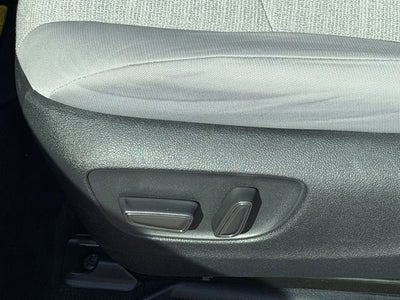 2025 Toyota Sienna LE 8 Passenger