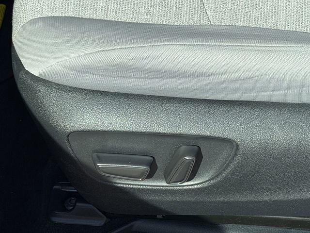 2025 Toyota Sienna LE 8 Passenger