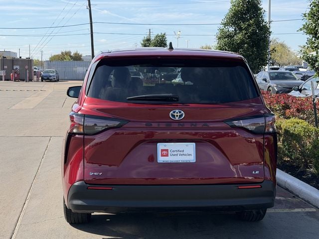 2025 Toyota Sienna LE 8 Passenger