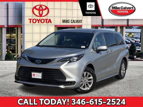 2025 Toyota Sienna LE 8 Passenger