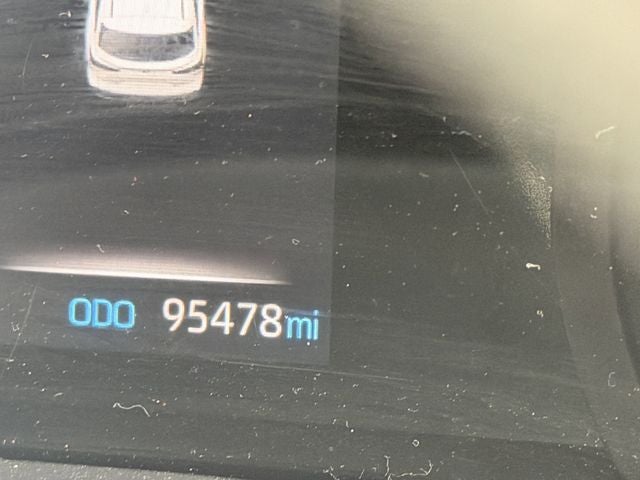 2022 Toyota Sienna LE 8 Passenger