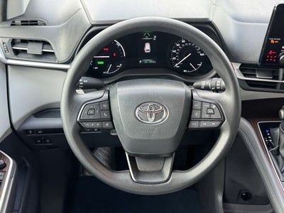 2024 Toyota Sienna LE 8 Passenger