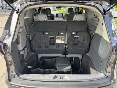 2024 Toyota Sienna LE 8 Passenger