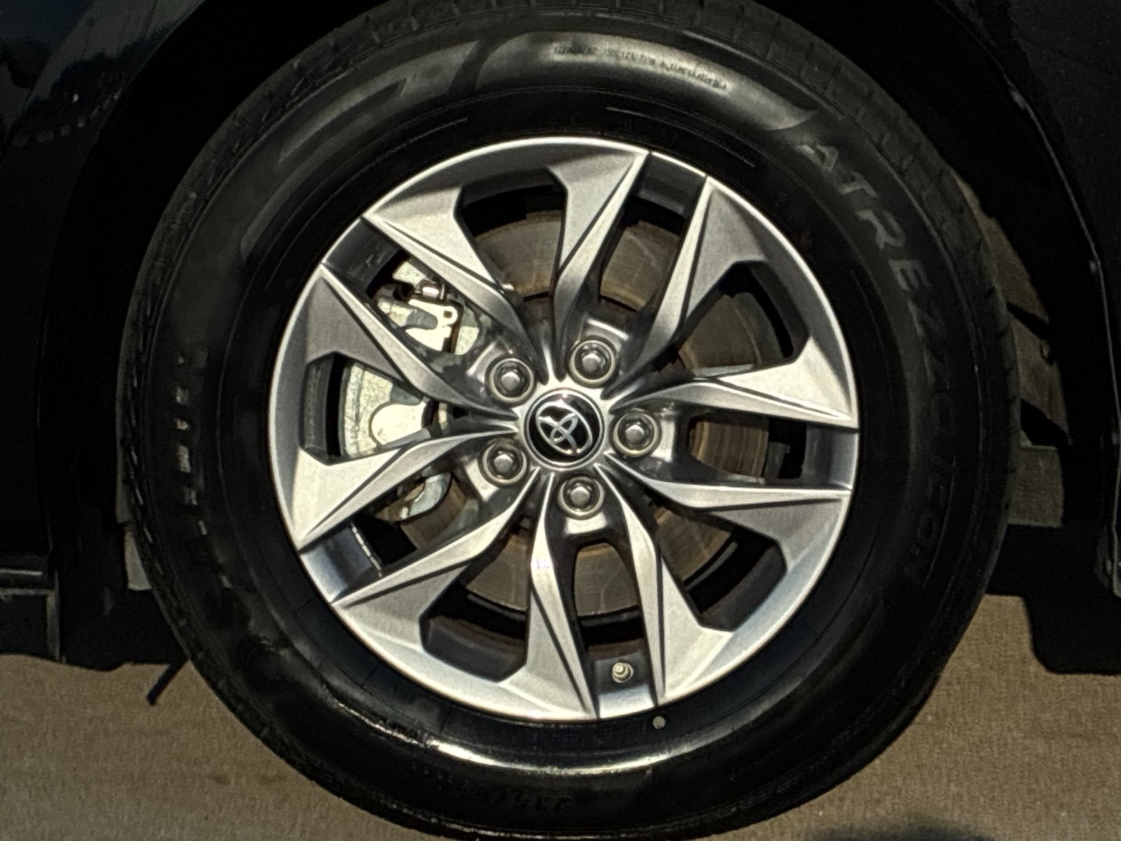 2025 Toyota Sienna 33