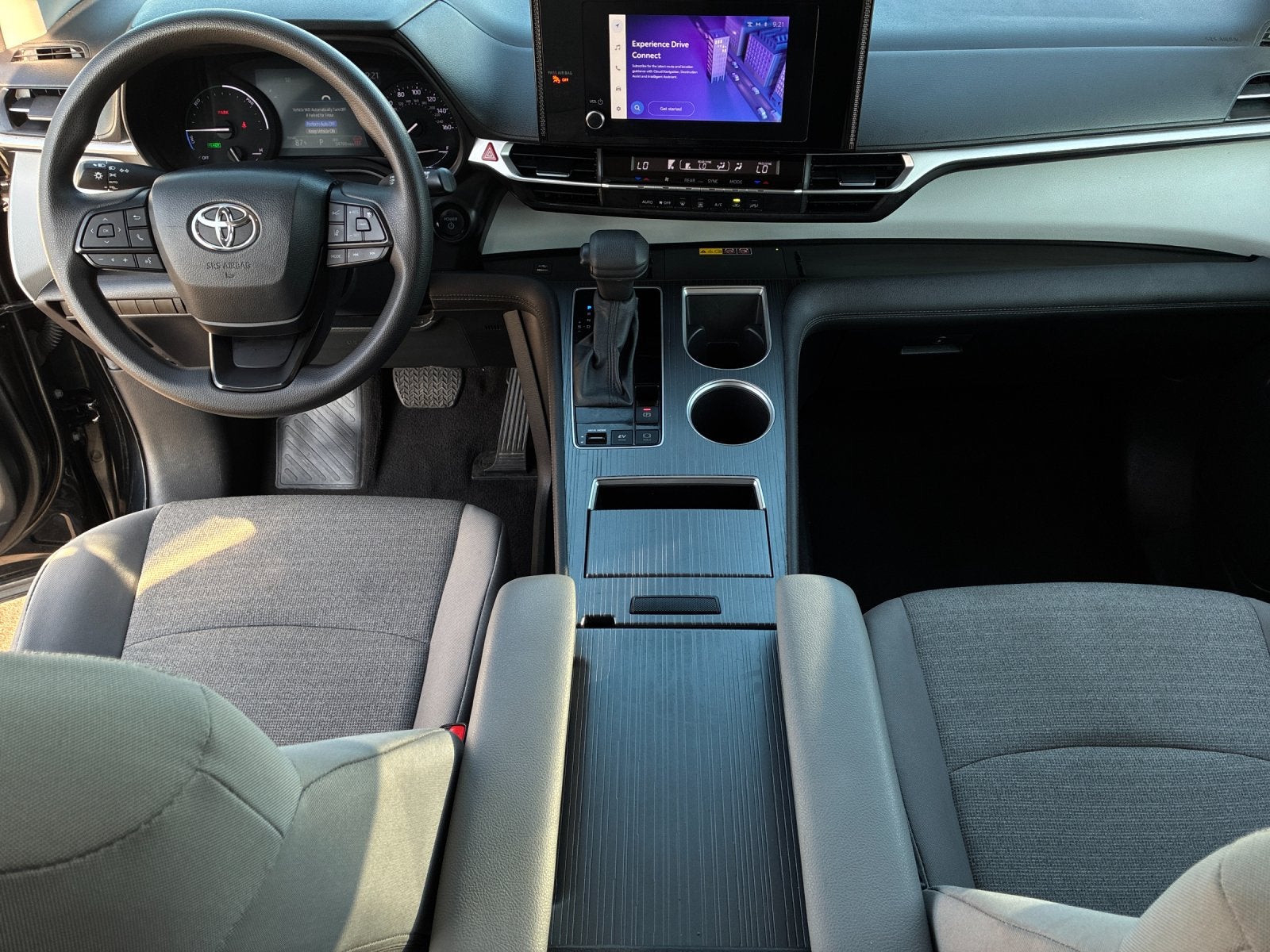 2025 Toyota Sienna 9