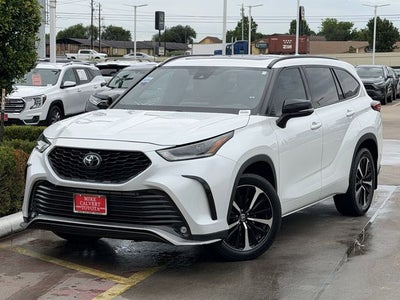 2022 Toyota Highlander XSE