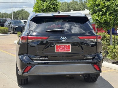 2022 Toyota Highlander Hybrid Limited