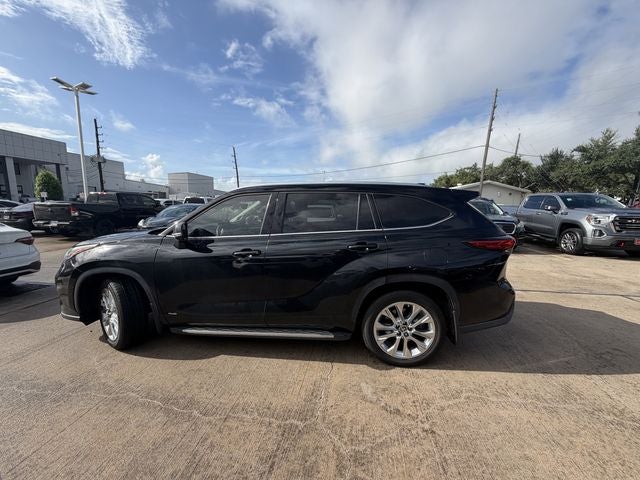 2022 Toyota Highlander Hybrid Limited