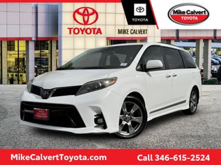 2018 Toyota Sienna SE 8 Passenger