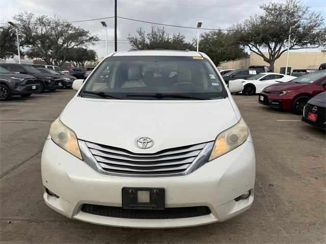 2012 Toyota Sienna Base 7 Passenger