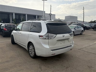 2012 Toyota Sienna Base 7 Passenger
