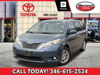 2016 Toyota Sienna XLE Premium 8 Passenger